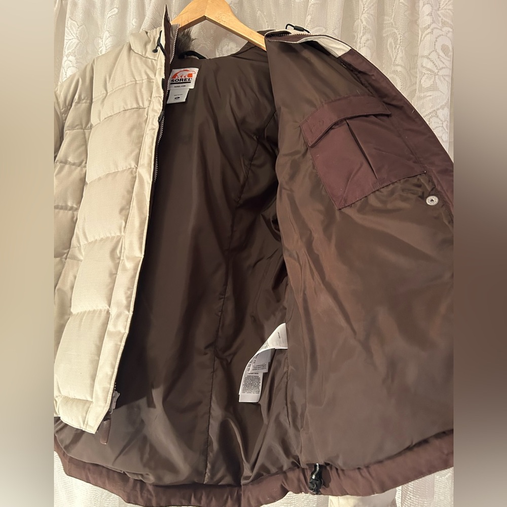 Sorel Down Puffer Jacket Women’s XL Beige Faux Fur Hood Quilted Winter Coat - Picture 5 of 11